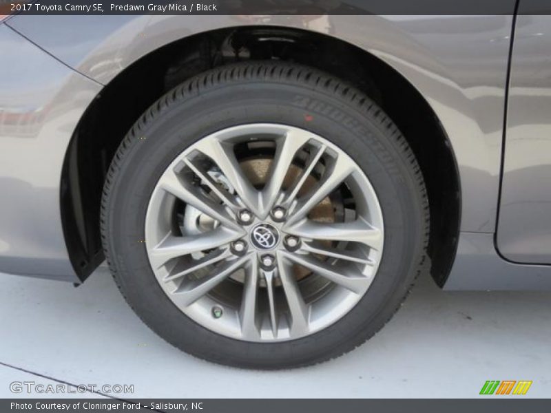 Predawn Gray Mica / Black 2017 Toyota Camry SE