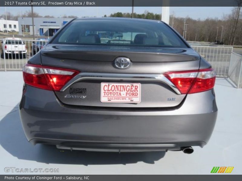 Predawn Gray Mica / Black 2017 Toyota Camry SE