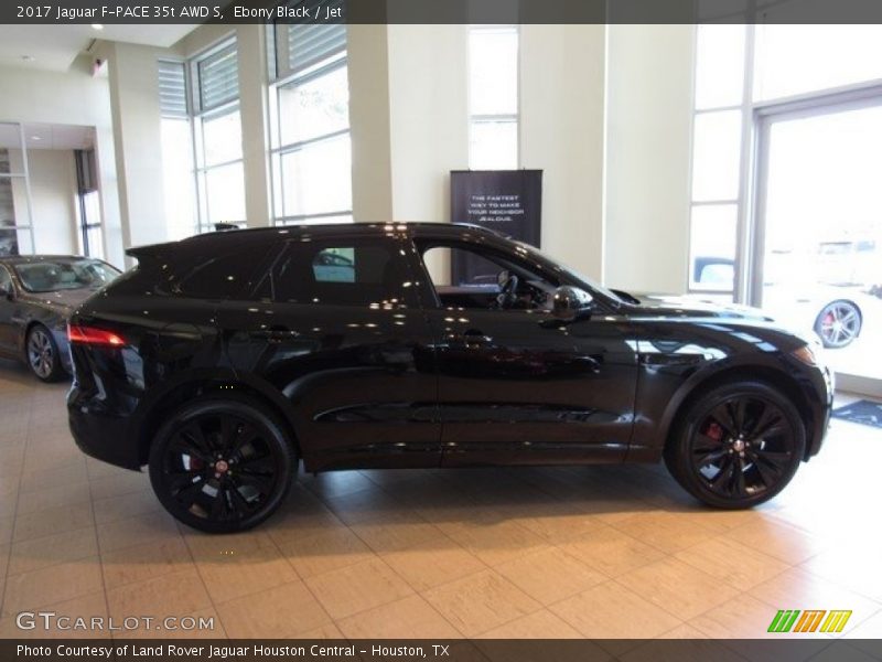 Ebony Black / Jet 2017 Jaguar F-PACE 35t AWD S
