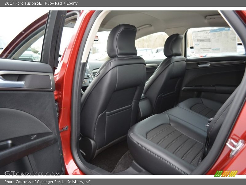 Ruby Red / Ebony 2017 Ford Fusion SE