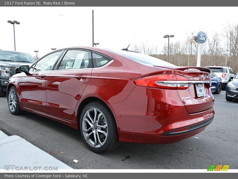 Ruby Red / Ebony 2017 Ford Fusion SE