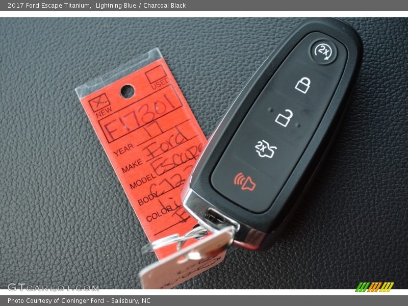 Lightning Blue / Charcoal Black 2017 Ford Escape Titanium