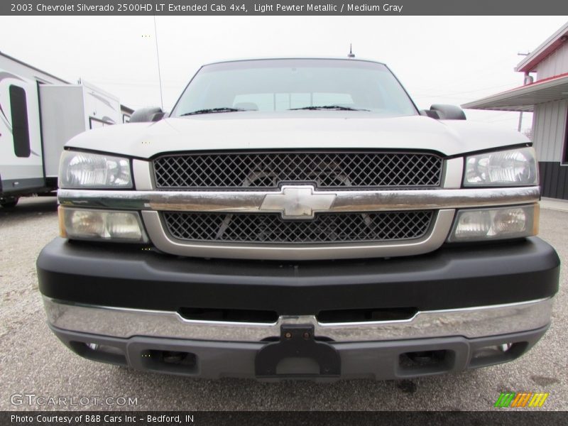 Light Pewter Metallic / Medium Gray 2003 Chevrolet Silverado 2500HD LT Extended Cab 4x4