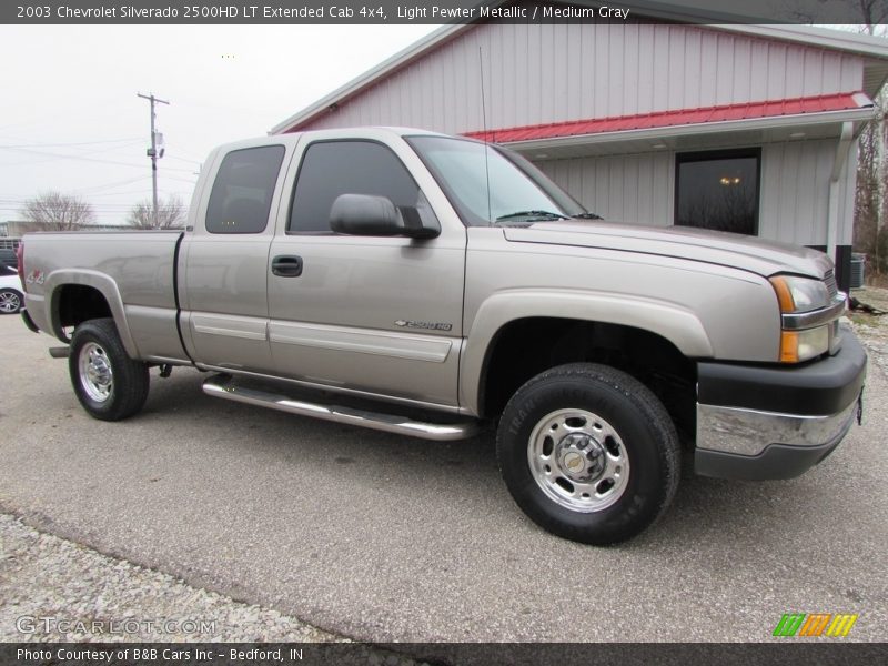 Front 3/4 View of 2003 Silverado 2500HD LT Extended Cab 4x4