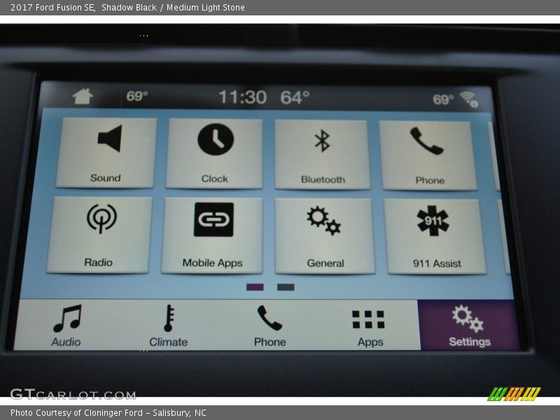 Shadow Black / Medium Light Stone 2017 Ford Fusion SE