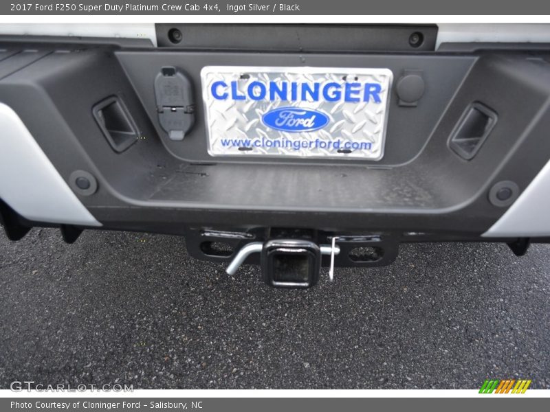 Ingot Silver / Black 2017 Ford F250 Super Duty Platinum Crew Cab 4x4