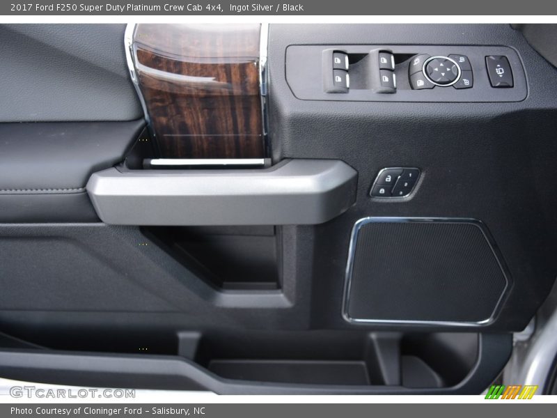 Ingot Silver / Black 2017 Ford F250 Super Duty Platinum Crew Cab 4x4