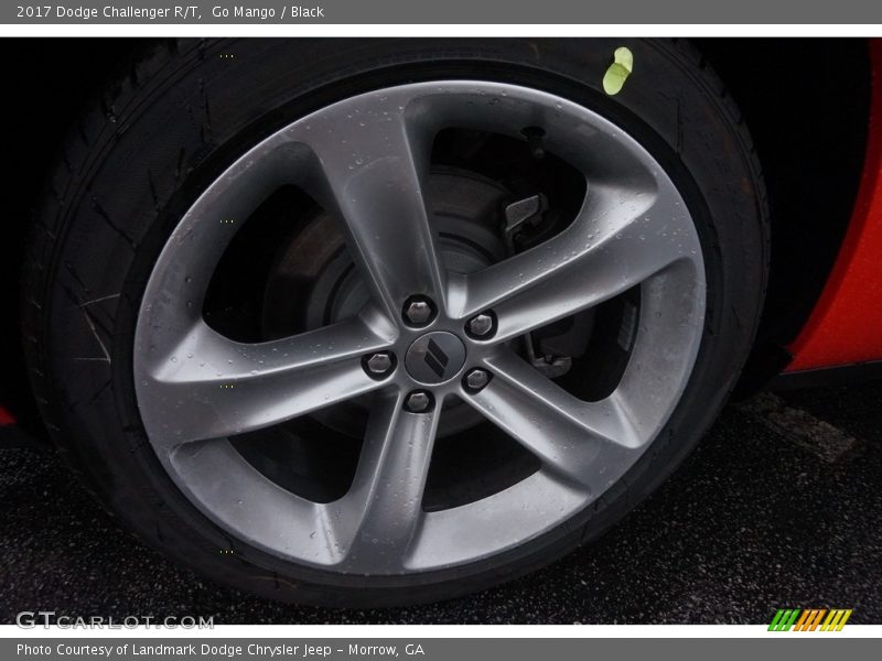 Go Mango / Black 2017 Dodge Challenger R/T