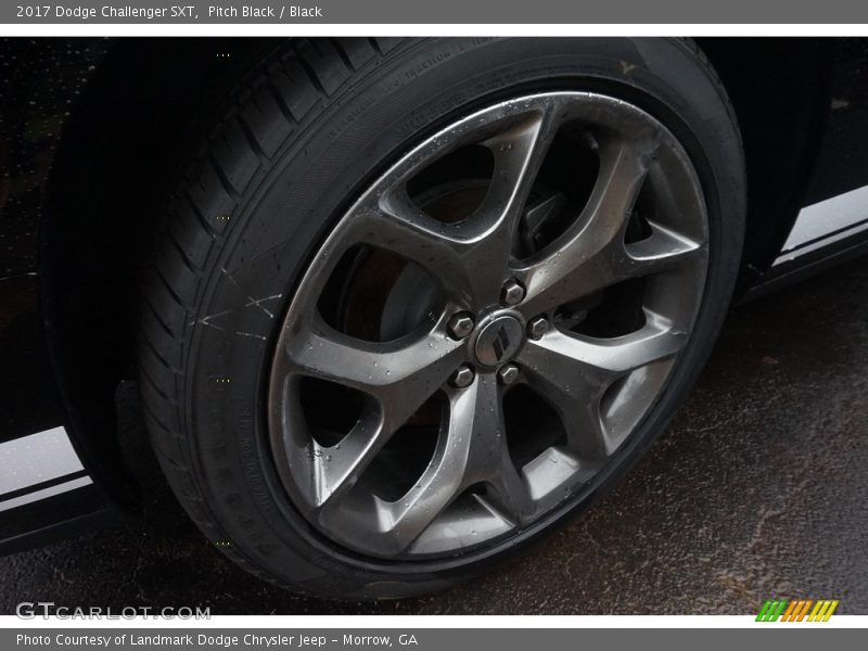 Pitch Black / Black 2017 Dodge Challenger SXT