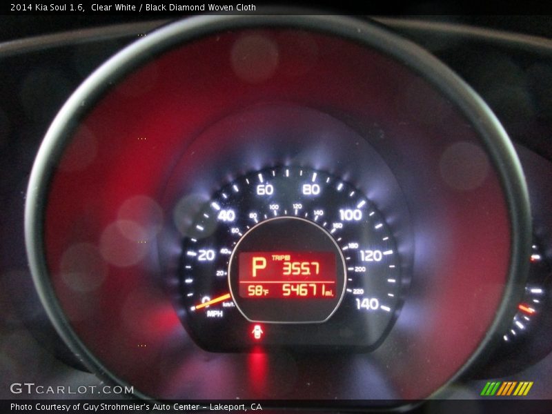 Clear White / Black Diamond Woven Cloth 2014 Kia Soul 1.6