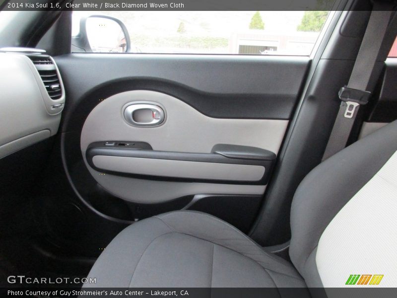 Clear White / Black Diamond Woven Cloth 2014 Kia Soul 1.6