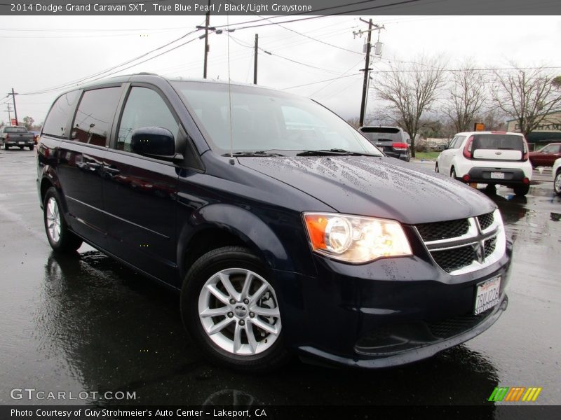 True Blue Pearl / Black/Light Graystone 2014 Dodge Grand Caravan SXT