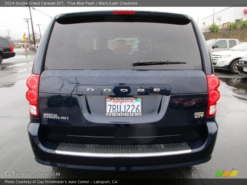True Blue Pearl / Black/Light Graystone 2014 Dodge Grand Caravan SXT