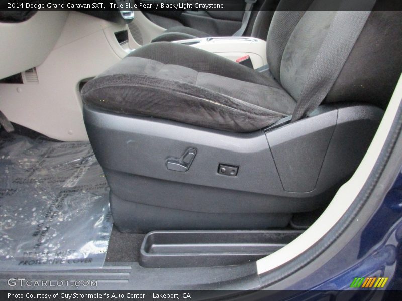 True Blue Pearl / Black/Light Graystone 2014 Dodge Grand Caravan SXT