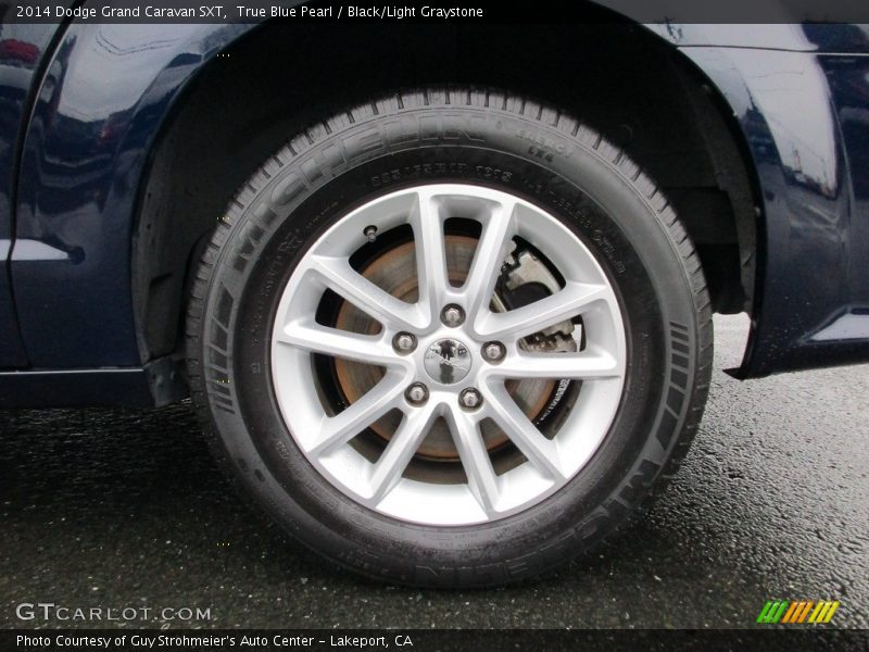 True Blue Pearl / Black/Light Graystone 2014 Dodge Grand Caravan SXT