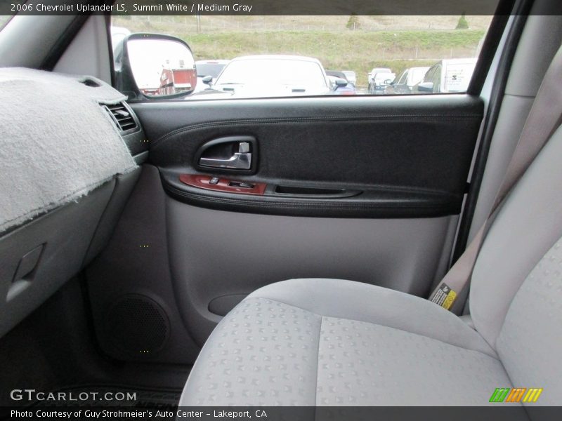 Summit White / Medium Gray 2006 Chevrolet Uplander LS