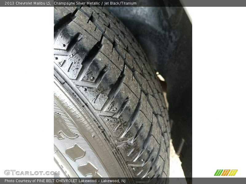 Champagne Silver Metallic / Jet Black/Titanium 2013 Chevrolet Malibu LS