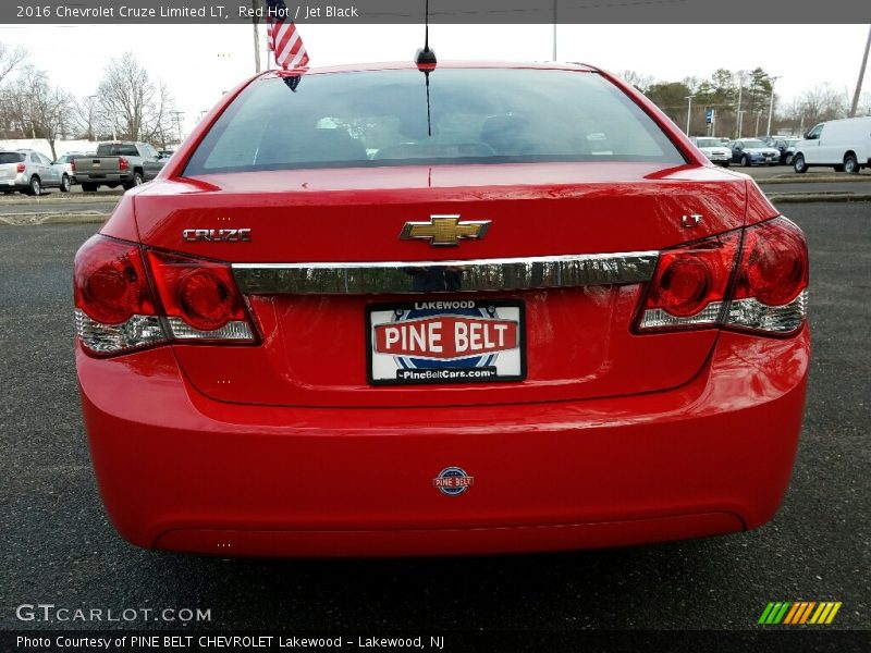 Red Hot / Jet Black 2016 Chevrolet Cruze Limited LT