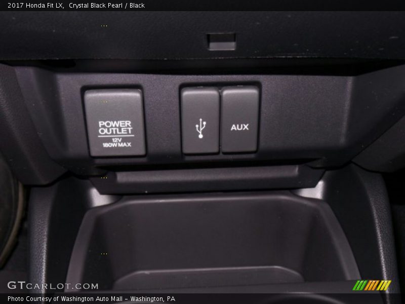 Crystal Black Pearl / Black 2017 Honda Fit LX