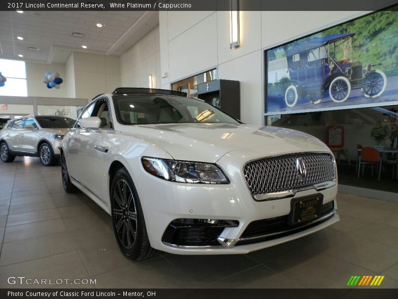 White Platinum / Cappuccino 2017 Lincoln Continental Reserve