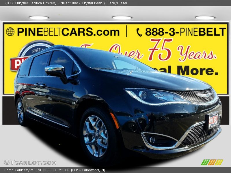 Brilliant Black Crystal Pearl / Black/Diesel 2017 Chrysler Pacifica Limited