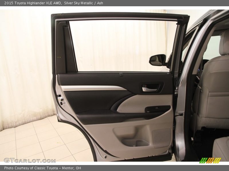 Silver Sky Metallic / Ash 2015 Toyota Highlander XLE AWD