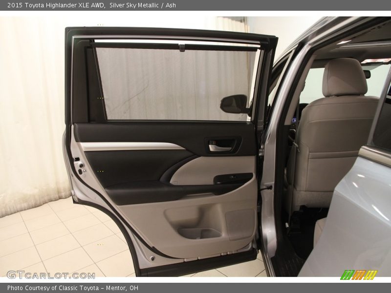 Silver Sky Metallic / Ash 2015 Toyota Highlander XLE AWD