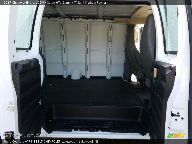 Summit White / Medium Pewter 2017 Chevrolet Express 3500 Cargo WT