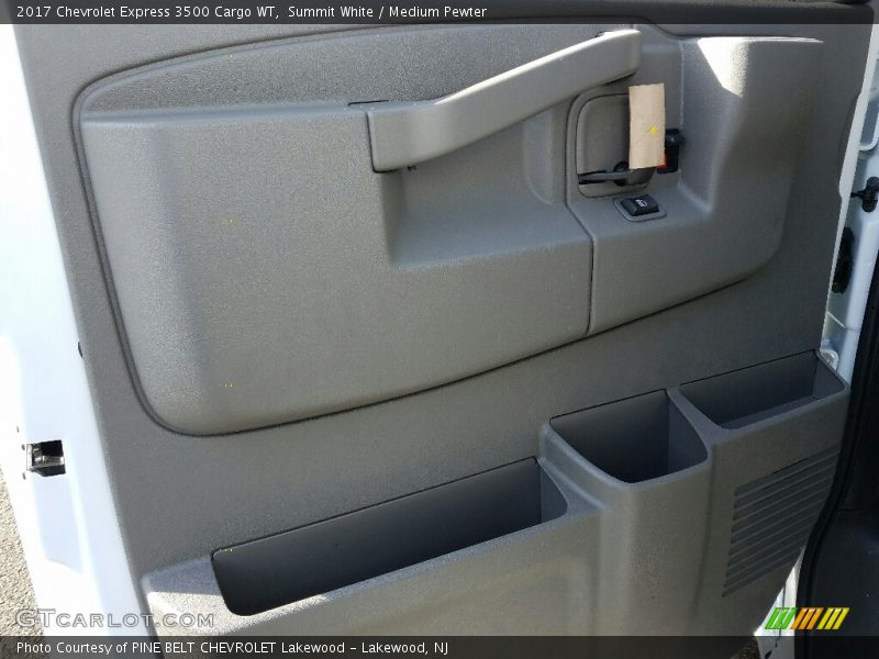 Summit White / Medium Pewter 2017 Chevrolet Express 3500 Cargo WT