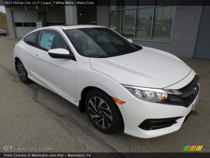 Front 3/4 View of 2017 Civic LX-P Coupe