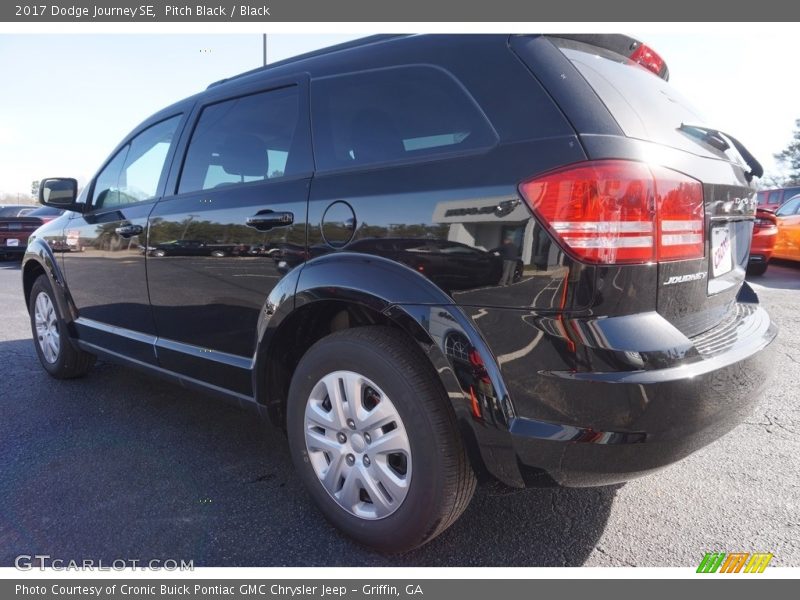 Pitch Black / Black 2017 Dodge Journey SE