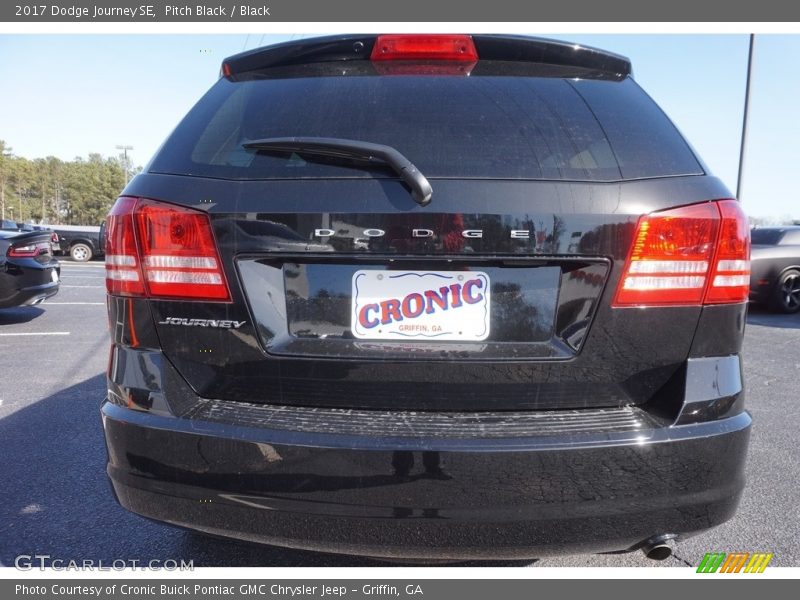 Pitch Black / Black 2017 Dodge Journey SE