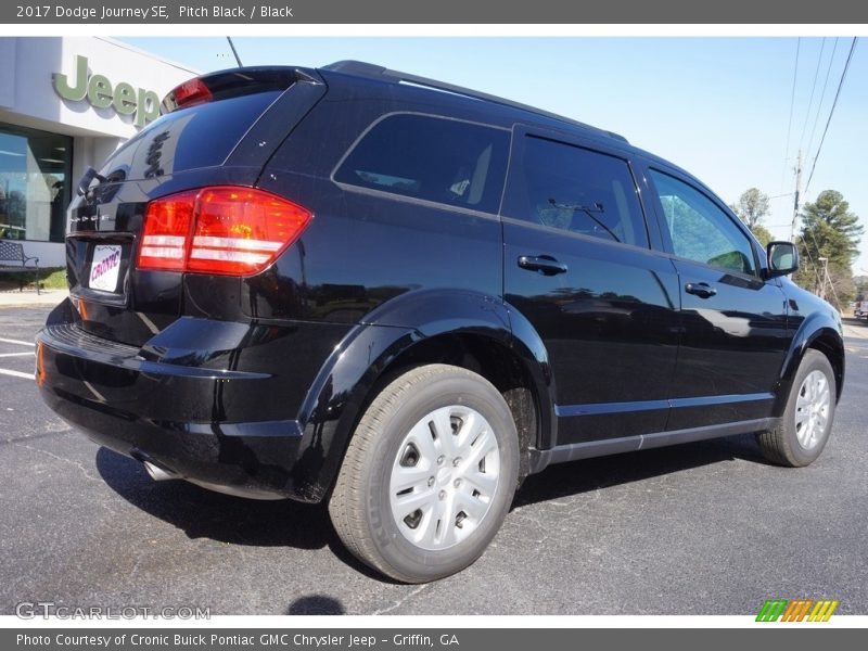 Pitch Black / Black 2017 Dodge Journey SE