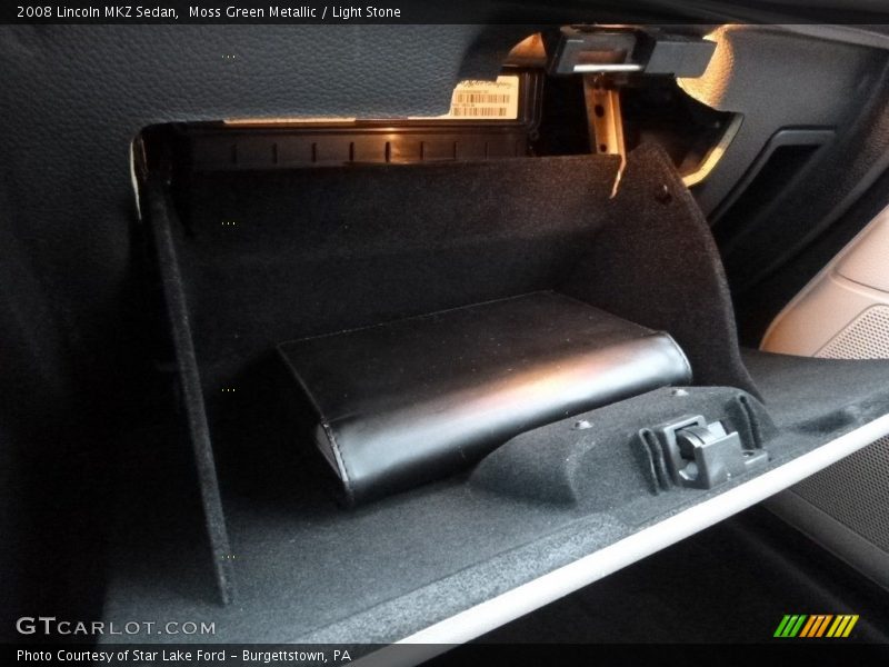 Moss Green Metallic / Light Stone 2008 Lincoln MKZ Sedan