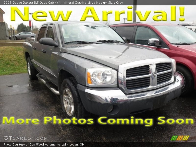 Mineral Gray Metallic / Medium Slate Gray 2005 Dodge Dakota SLT Quad Cab 4x4