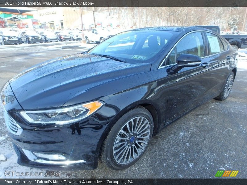 Front 3/4 View of 2017 Fusion SE AWD