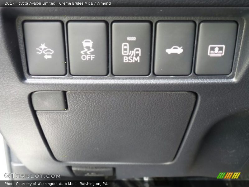 Creme Brulee Mica / Almond 2017 Toyota Avalon Limited