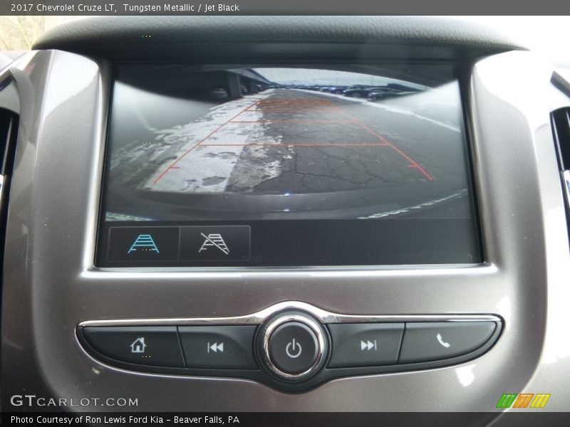 Tungsten Metallic / Jet Black 2017 Chevrolet Cruze LT