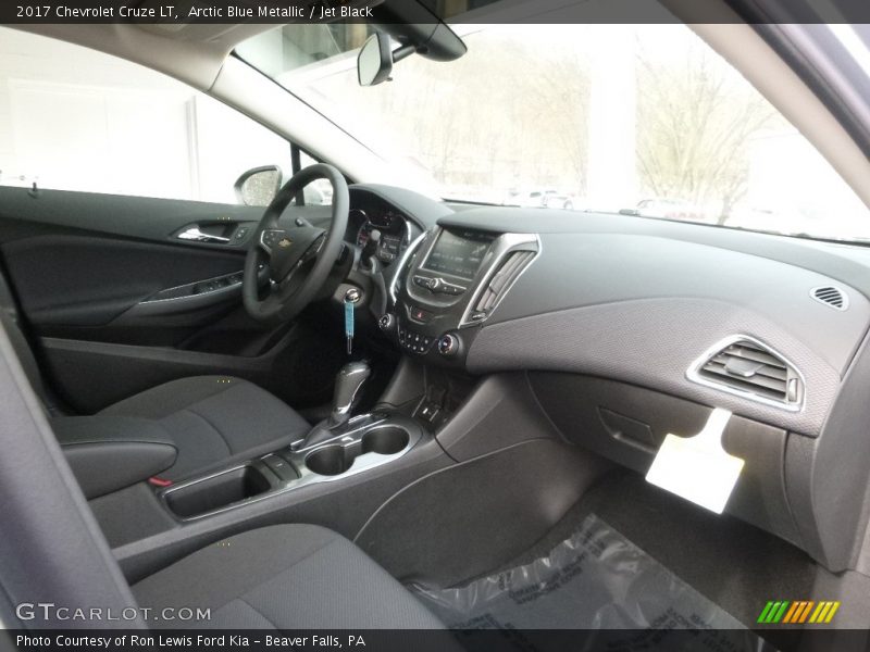 Arctic Blue Metallic / Jet Black 2017 Chevrolet Cruze LT
