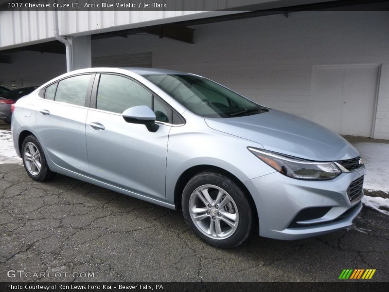 Arctic Blue Metallic / Jet Black 2017 Chevrolet Cruze LT