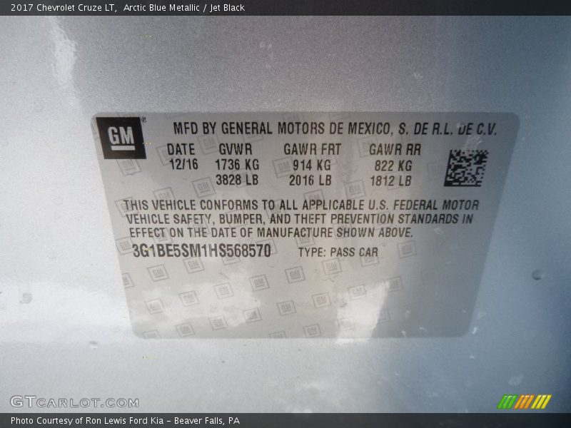 Arctic Blue Metallic / Jet Black 2017 Chevrolet Cruze LT
