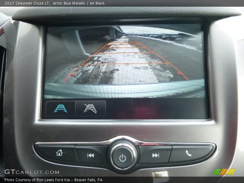 Arctic Blue Metallic / Jet Black 2017 Chevrolet Cruze LT