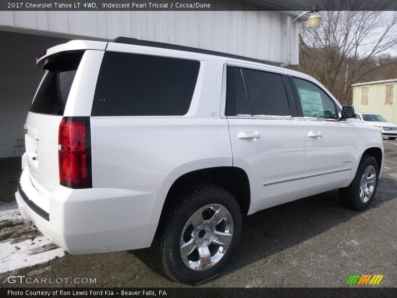 Iridescent Pearl Tricoat / Cocoa/Dune 2017 Chevrolet Tahoe LT 4WD