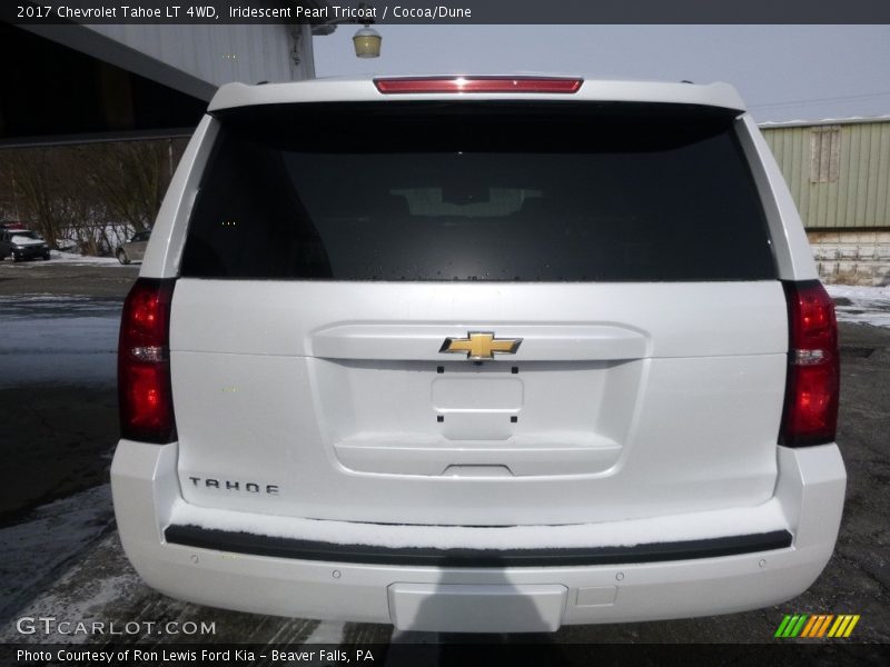 Iridescent Pearl Tricoat / Cocoa/Dune 2017 Chevrolet Tahoe LT 4WD