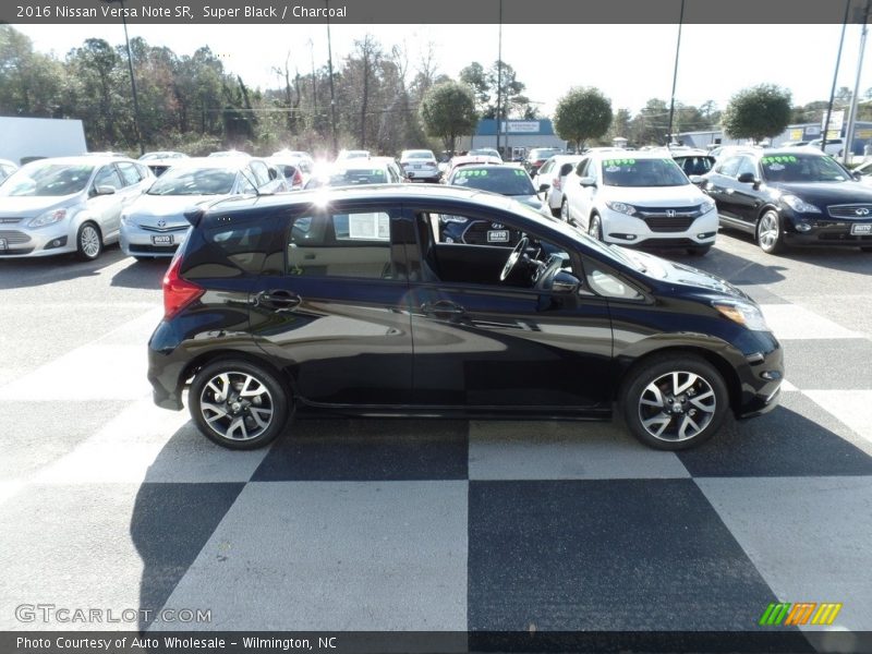 Super Black / Charcoal 2016 Nissan Versa Note SR