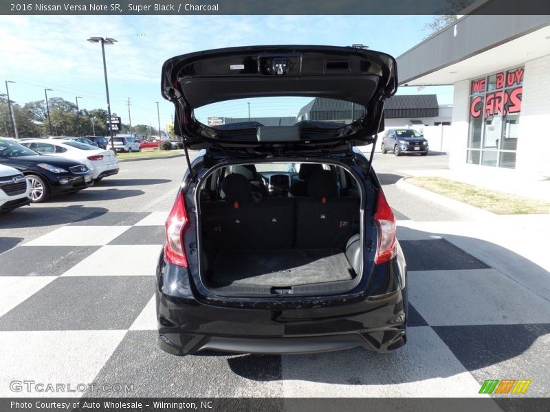 Super Black / Charcoal 2016 Nissan Versa Note SR