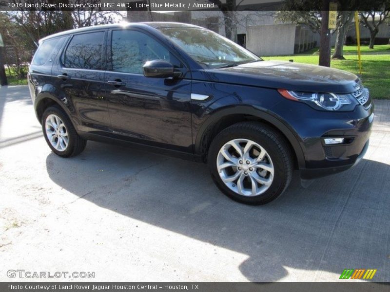 Loire Blue Metallic / Almond 2016 Land Rover Discovery Sport HSE 4WD