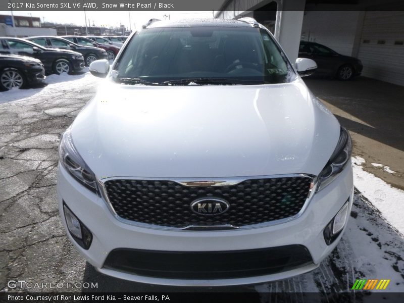 Snow White Pearl / Black 2017 Kia Sorento SXL V6 AWD