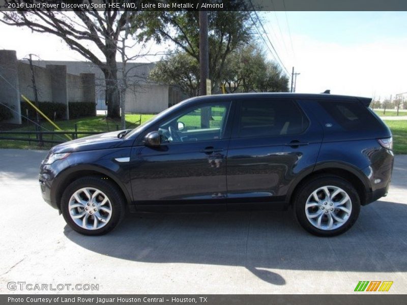 Loire Blue Metallic / Almond 2016 Land Rover Discovery Sport HSE 4WD