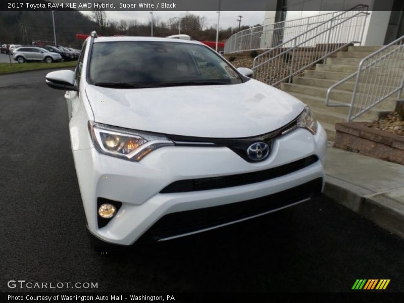 Super White / Black 2017 Toyota RAV4 XLE AWD Hybrid